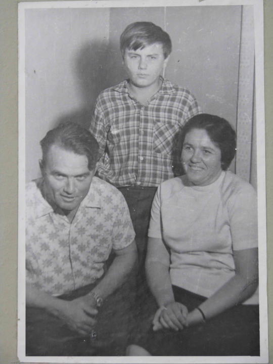 Деревские - семья Геннадия. 1974 год.
