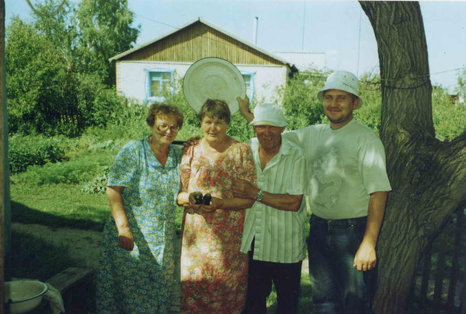 Деревские - Оля в гостях у Раи в Казахстане.