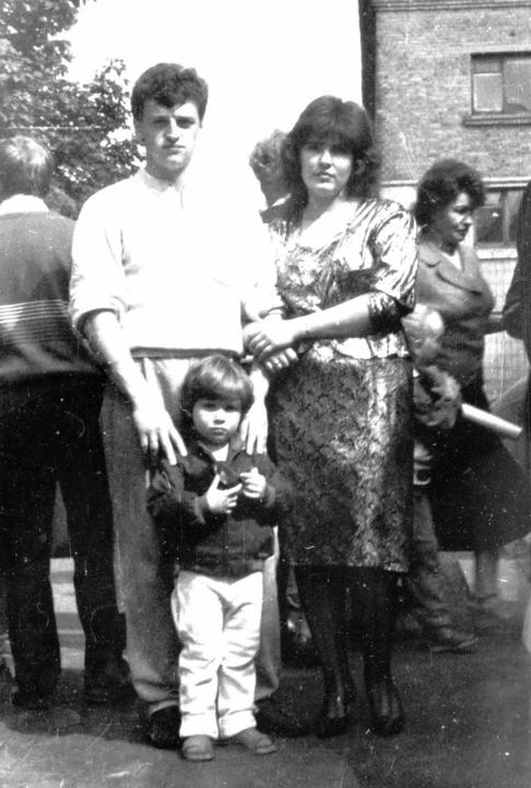 Саша Деревский, правнук - внук Вениамина с мамой и папой. 1990 год.